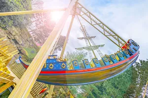 Chessington World of Adventures Blue Barnacle Boat Ride